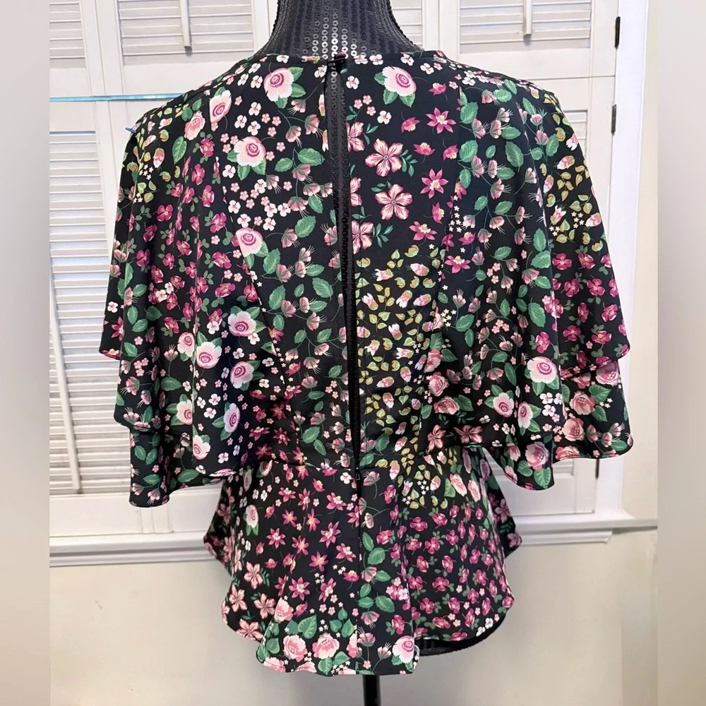 Topshop Austin Patch Floral Tea Top Jewel Neck Ruffle Back Zip Keyhole